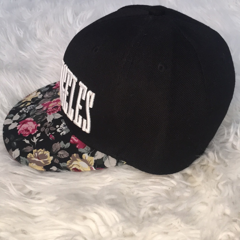 Baseball hat - Picture 3 of 3